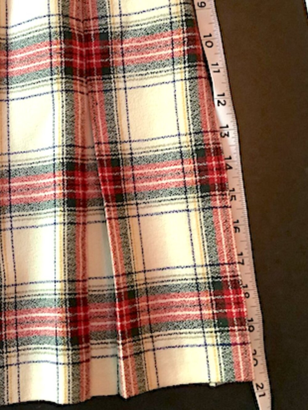 Talbots Classic Plaid box-pleat flared skirt, Size 12, side zipper, unlined - Picture 8 of 9